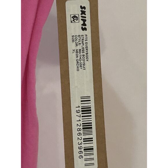 NWT SKIMS Women's Pink Thong Strapless Bodysuit Size XL - Picture 4 of 5